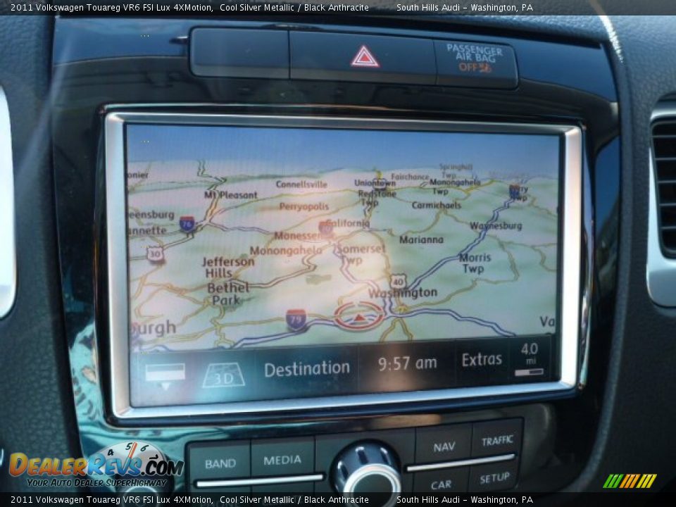 2011 Volkswagen Touareg VR6 FSI Lux 4XMotion Cool Silver Metallic / Black Anthracite Photo #17