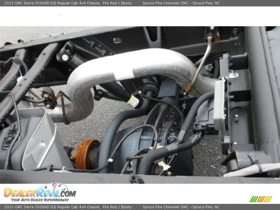 2013 GMC Sierra 3500HD SLE Regular Cab 4x4 Chassis Fire Red / Ebony Photo #10