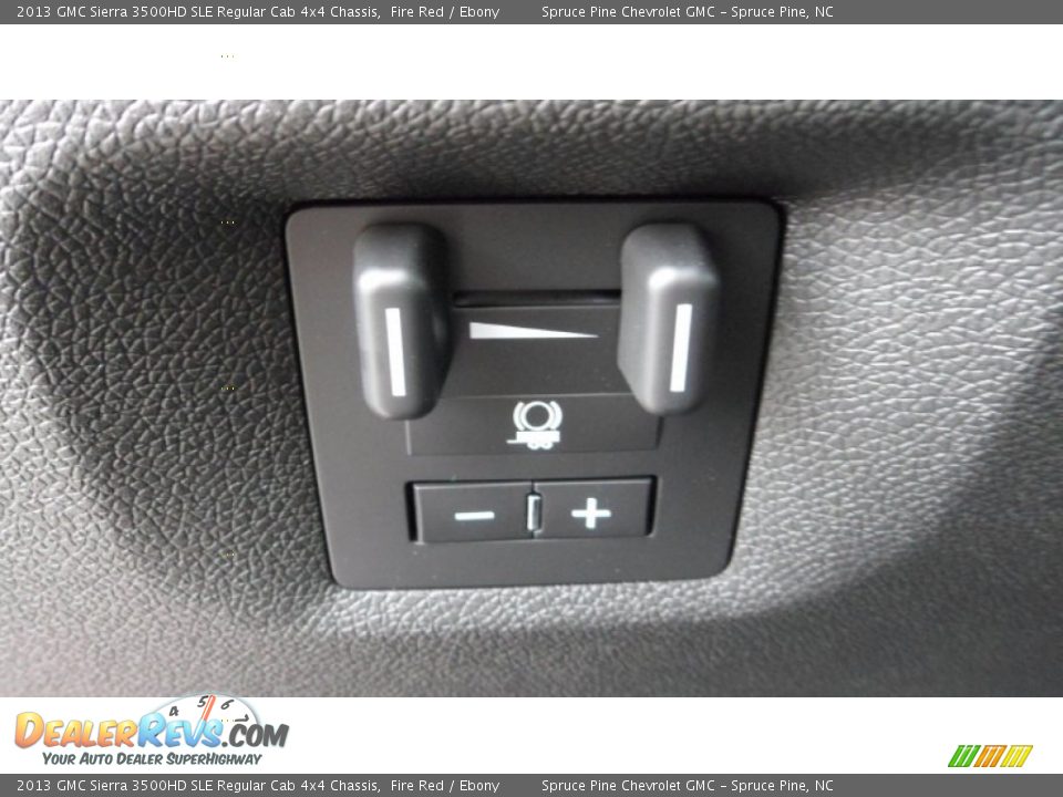 2013 GMC Sierra 3500HD SLE Regular Cab 4x4 Chassis Fire Red / Ebony Photo #15