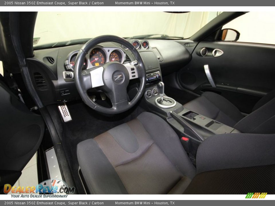Carbon Interior - 2005 Nissan 350Z Enthusiast Coupe Photo #4