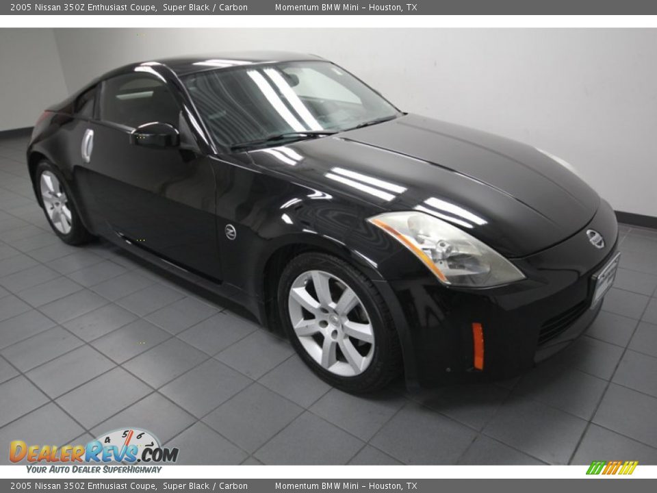 Front 3/4 View of 2005 Nissan 350Z Enthusiast Coupe Photo #8
