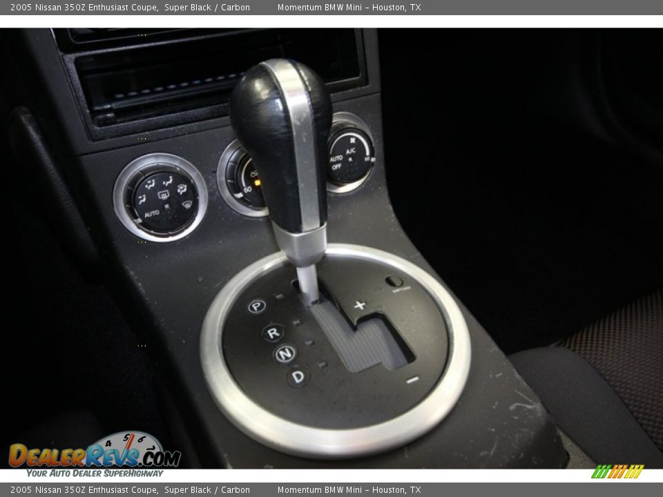 2005 Nissan 350Z Enthusiast Coupe Shifter Photo #22