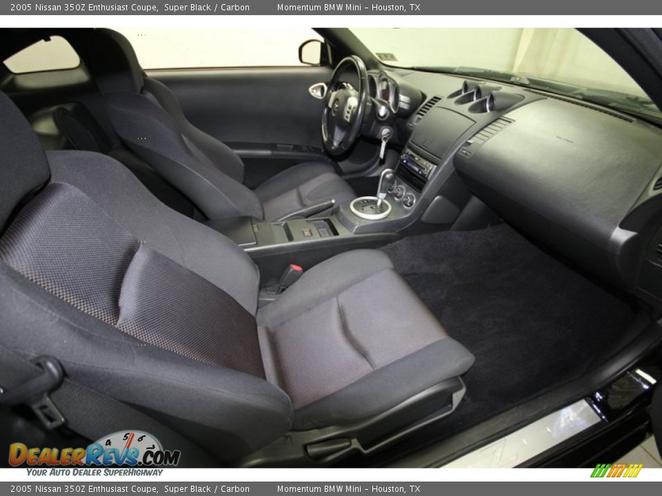 Front Seat of 2005 Nissan 350Z Enthusiast Coupe Photo #30