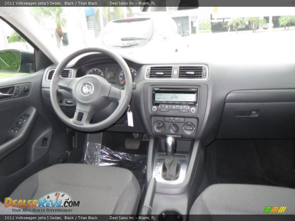 2011 Volkswagen Jetta S Sedan Black / Titan Black Photo #12
