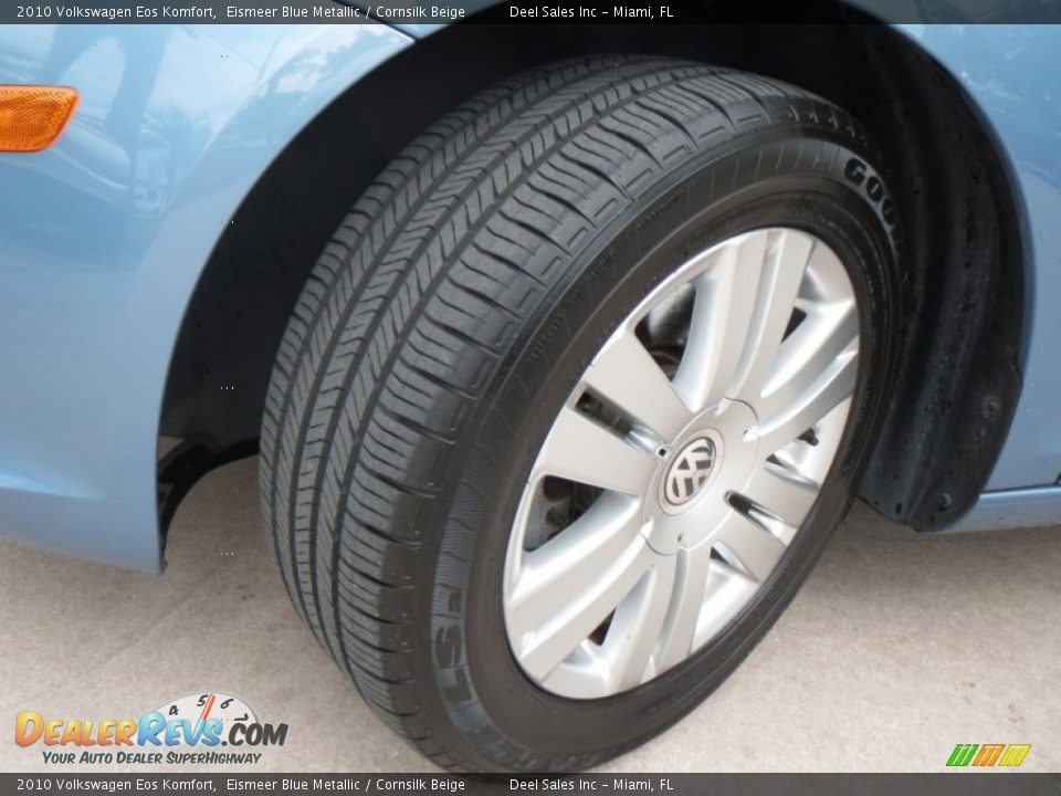 2010 Volkswagen Eos Komfort Eismeer Blue Metallic / Cornsilk Beige Photo #13