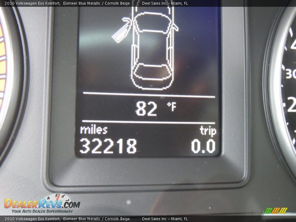 2010 Volkswagen Eos Komfort Eismeer Blue Metallic / Cornsilk Beige Photo #15