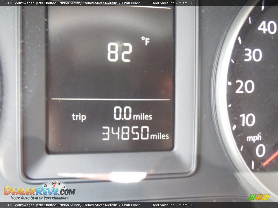 2010 Volkswagen Jetta Limited Edition Sedan Reflex Silver Metallic / Titan Black Photo #15