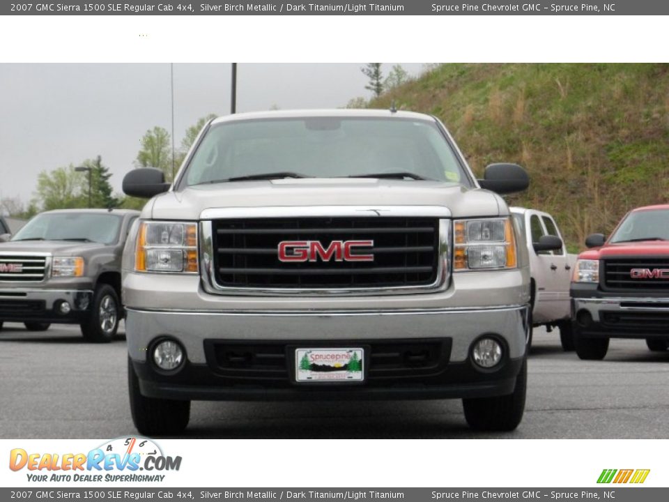 2007 GMC Sierra 1500 SLE Regular Cab 4x4 Silver Birch Metallic / Dark Titanium/Light Titanium Photo #3
