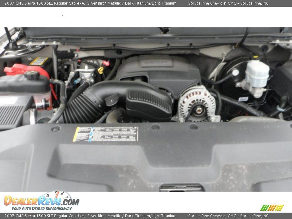 2007 GMC Sierra 1500 SLE Regular Cab 4x4 Silver Birch Metallic / Dark Titanium/Light Titanium Photo #16