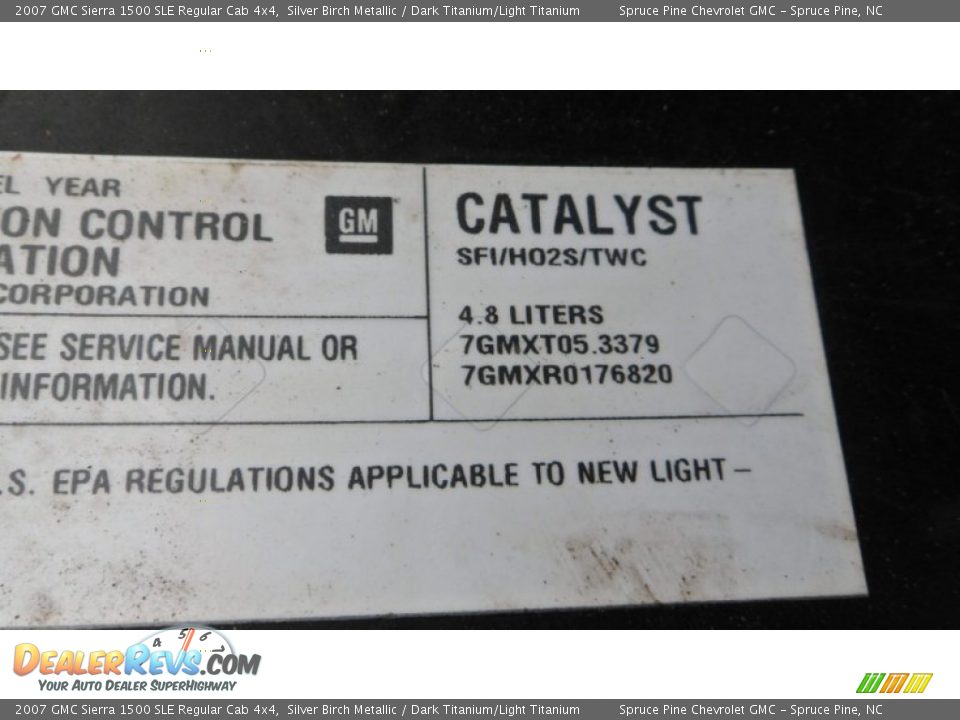 2007 GMC Sierra 1500 SLE Regular Cab 4x4 Silver Birch Metallic / Dark Titanium/Light Titanium Photo #17