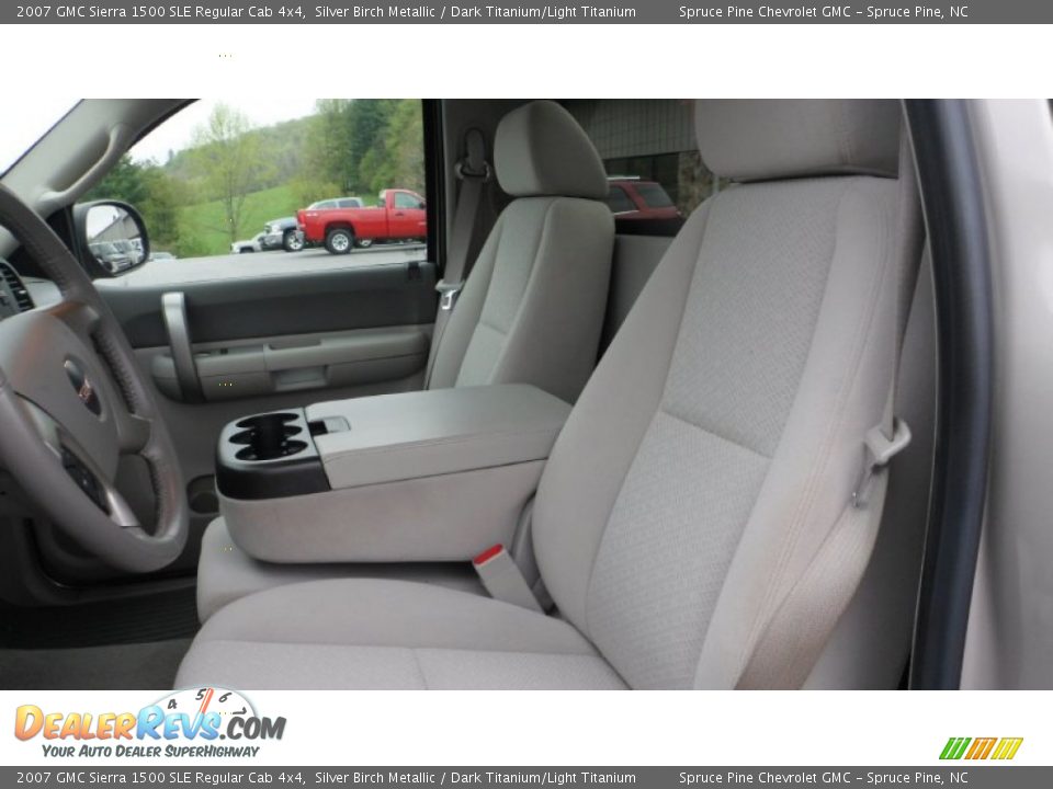 2007 GMC Sierra 1500 SLE Regular Cab 4x4 Silver Birch Metallic / Dark Titanium/Light Titanium Photo #23