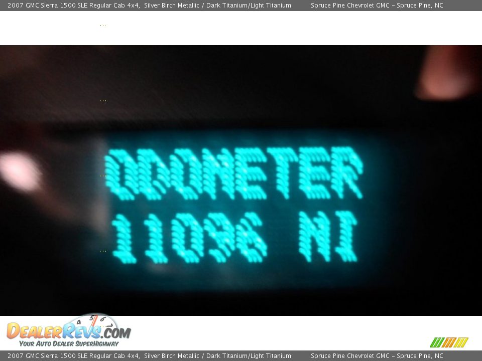 2007 GMC Sierra 1500 SLE Regular Cab 4x4 Silver Birch Metallic / Dark Titanium/Light Titanium Photo #27