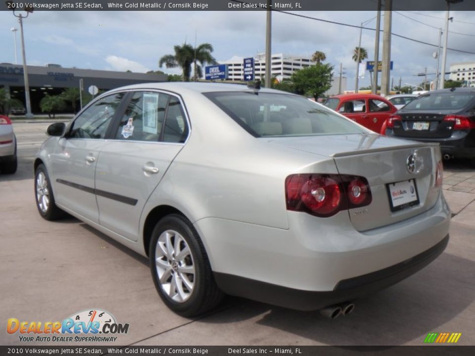 2010 Volkswagen Jetta SE Sedan White Gold Metallic / Cornsilk Beige Photo #3