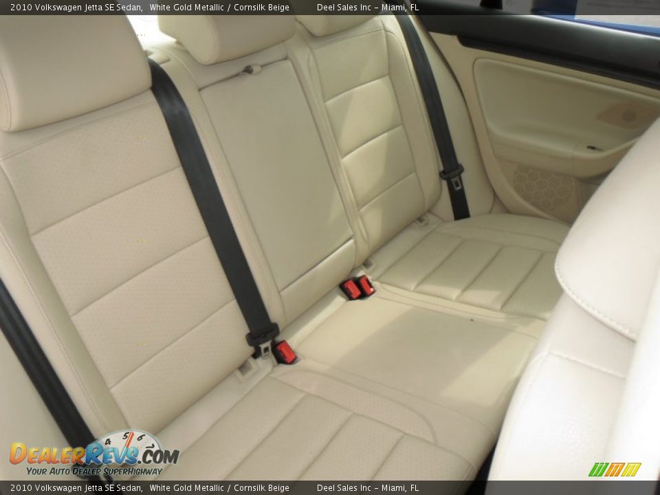 2010 Volkswagen Jetta SE Sedan White Gold Metallic / Cornsilk Beige Photo #11