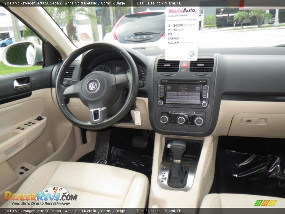 2010 Volkswagen Jetta SE Sedan White Gold Metallic / Cornsilk Beige Photo #12
