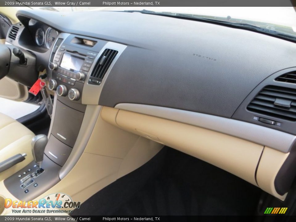 2009 Hyundai Sonata GLS Willow Gray / Camel Photo #25