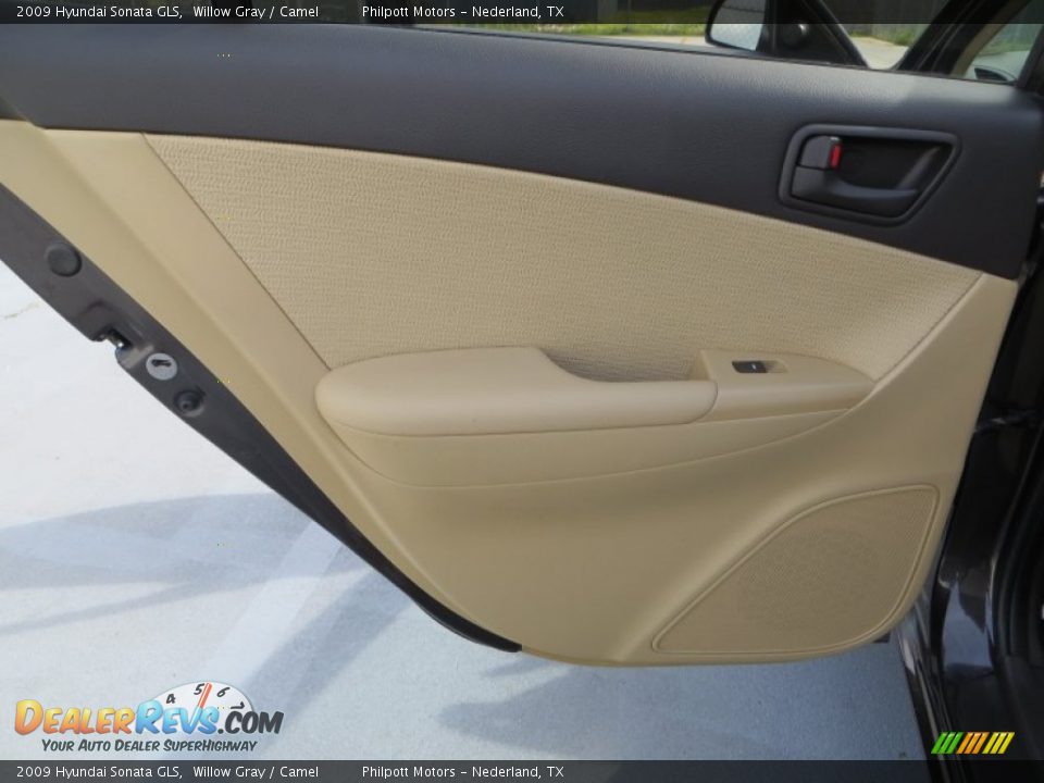 2009 Hyundai Sonata GLS Willow Gray / Camel Photo #30