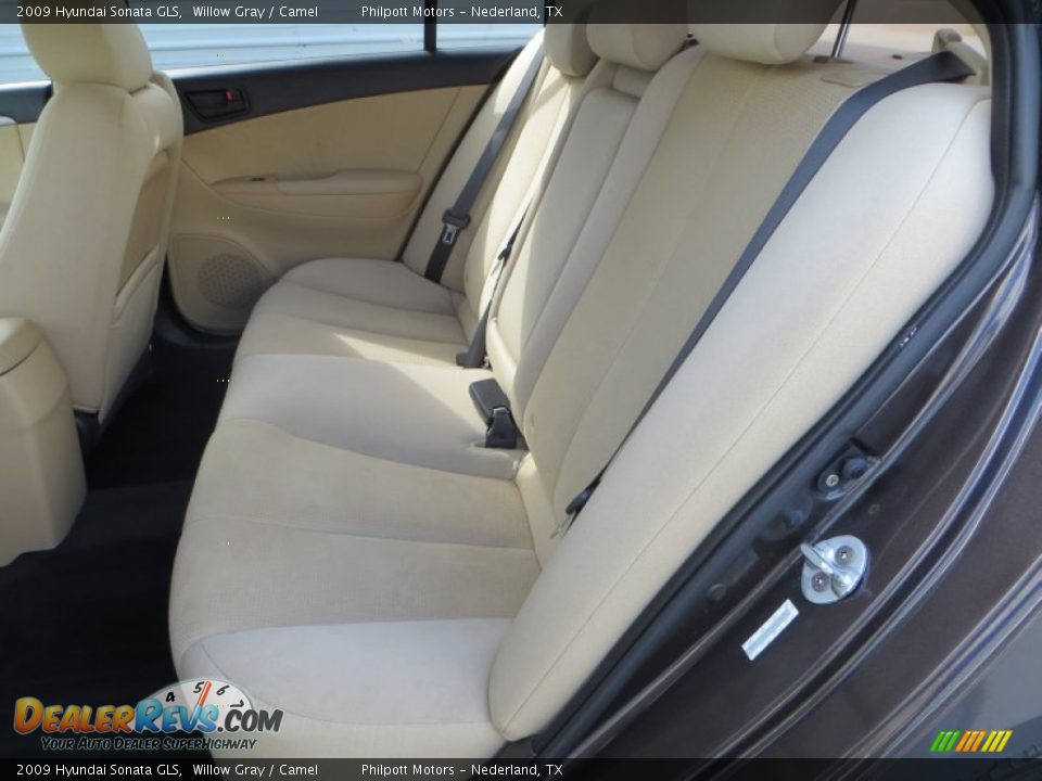 2009 Hyundai Sonata GLS Willow Gray / Camel Photo #31