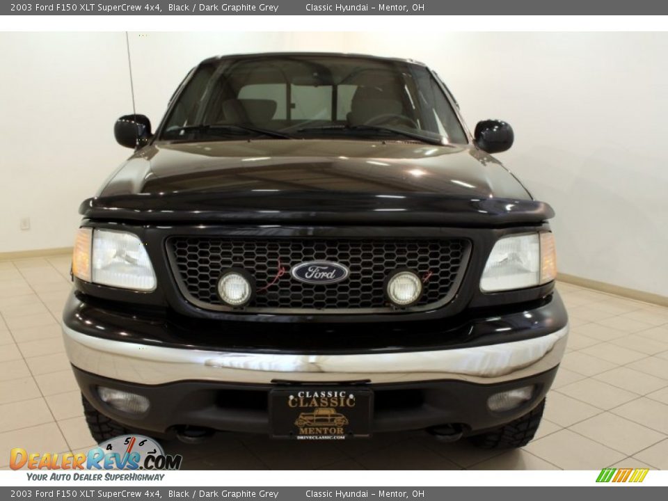 2003 Ford F150 XLT SuperCrew 4x4 Black / Dark Graphite Grey Photo #2