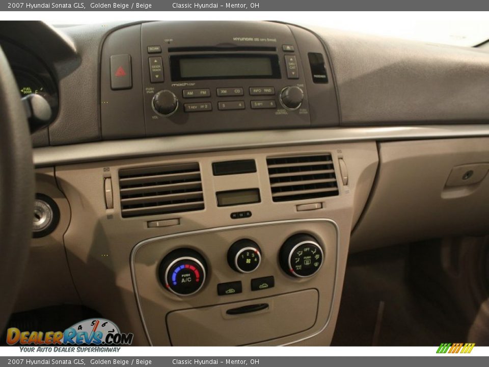 Controls of 2007 Hyundai Sonata GLS Photo #8