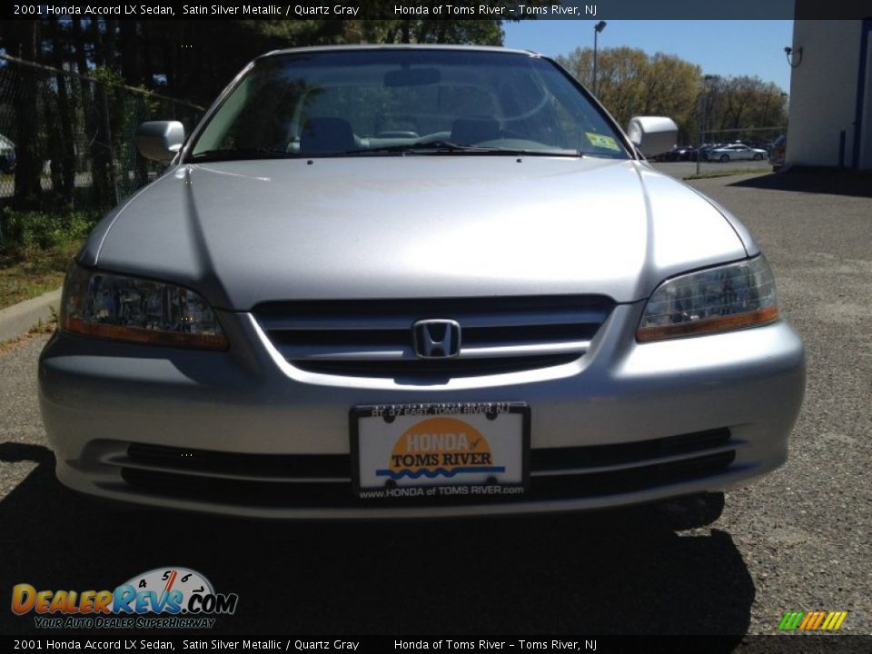2001 Honda Accord LX Sedan Satin Silver Metallic / Quartz Gray Photo #2