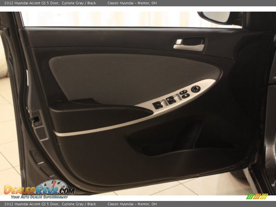 2012 Hyundai Accent GS 5 Door Cyclone Gray / Black Photo #4
