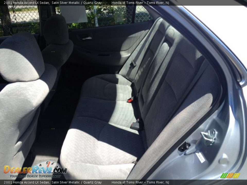 2001 Honda Accord LX Sedan Satin Silver Metallic / Quartz Gray Photo #7