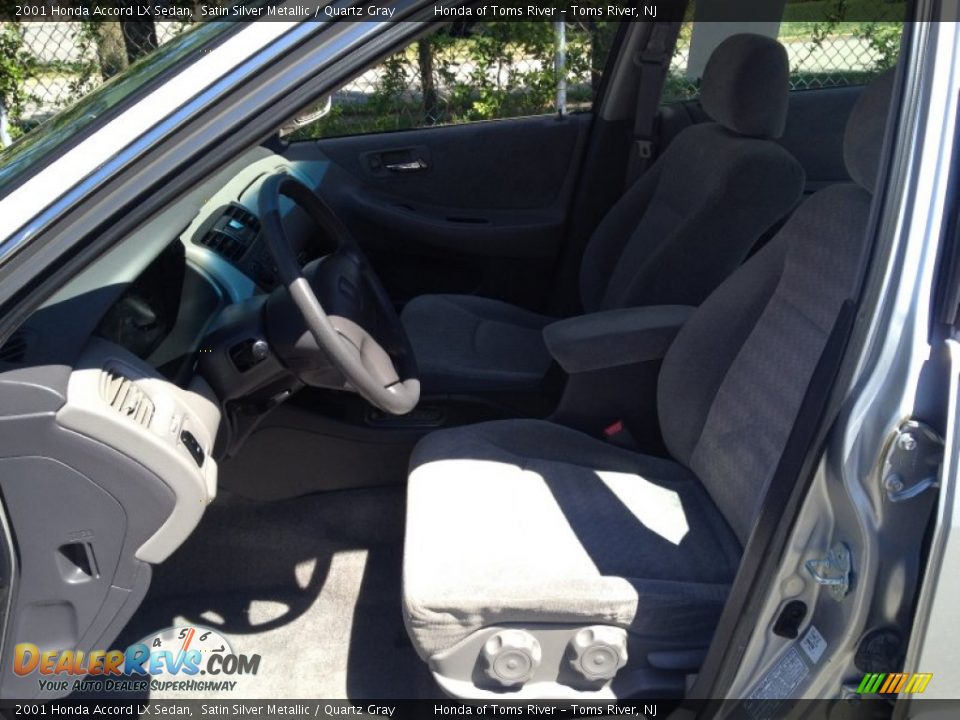 2001 Honda Accord LX Sedan Satin Silver Metallic / Quartz Gray Photo #10