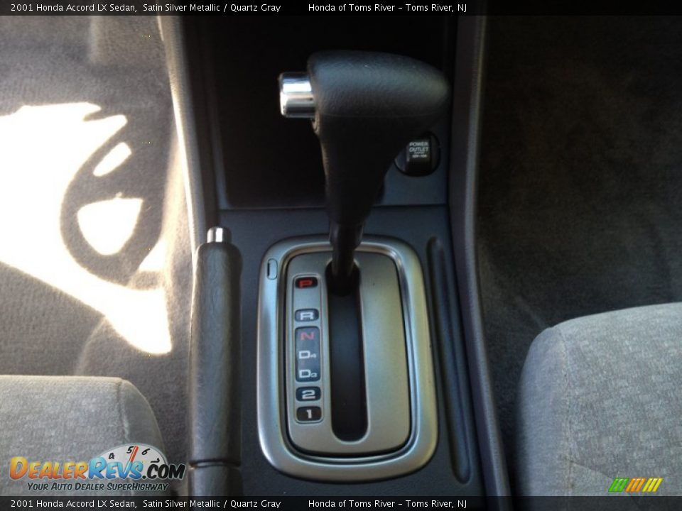 2001 Honda Accord LX Sedan Satin Silver Metallic / Quartz Gray Photo #13