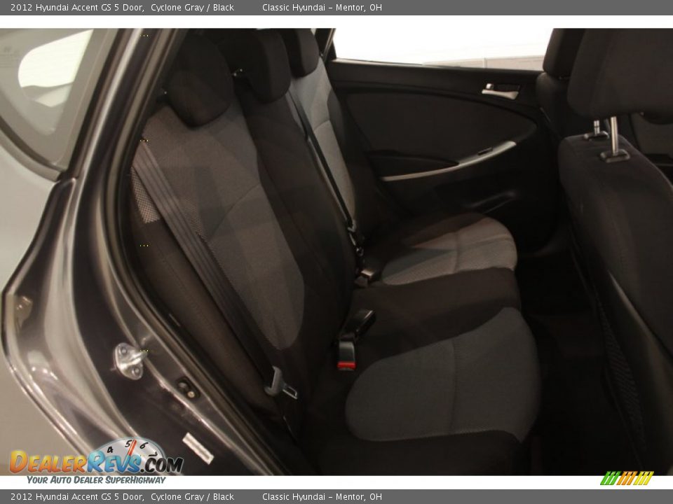2012 Hyundai Accent GS 5 Door Cyclone Gray / Black Photo #11