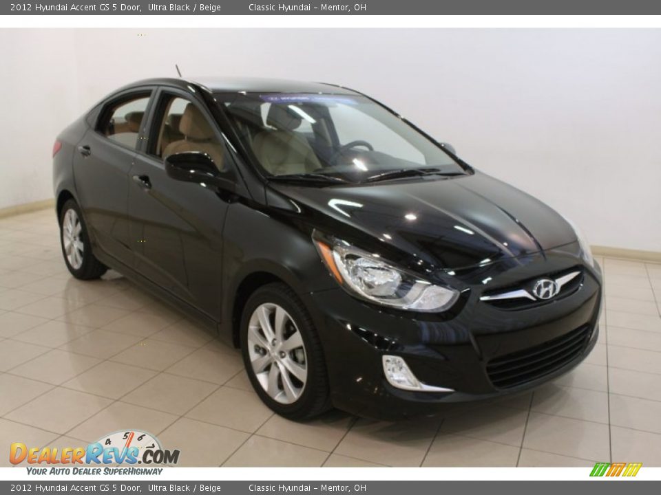 2012 Hyundai Accent GS 5 Door Ultra Black / Beige Photo #1