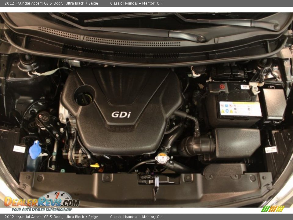 2012 Hyundai Accent GS 5 Door Ultra Black / Beige Photo #14