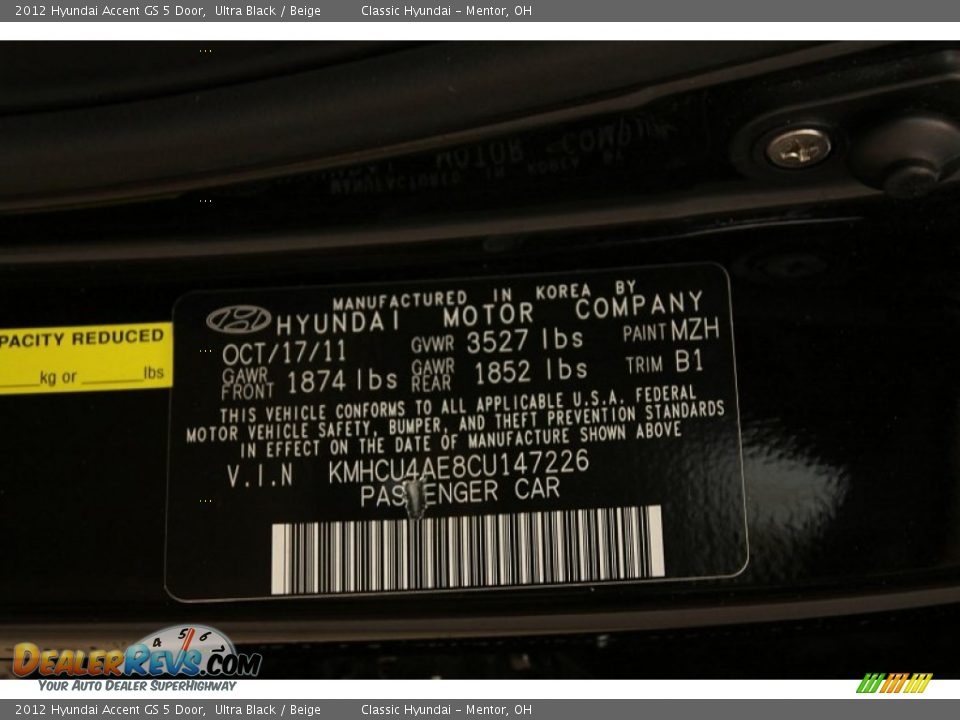 2012 Hyundai Accent GS 5 Door Ultra Black / Beige Photo #16
