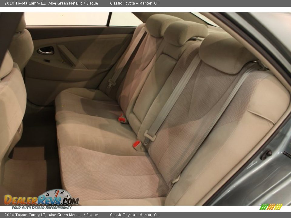 2010 Toyota Camry LE Aloe Green Metallic / Bisque Photo #13