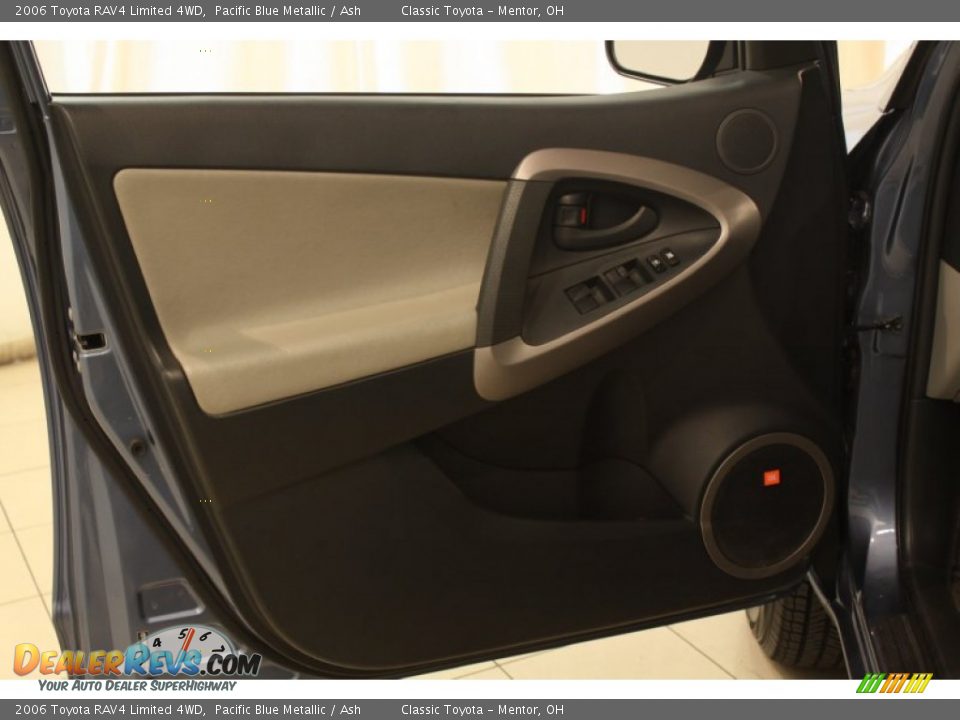 2006 Toyota RAV4 Limited 4WD Pacific Blue Metallic / Ash Photo #4
