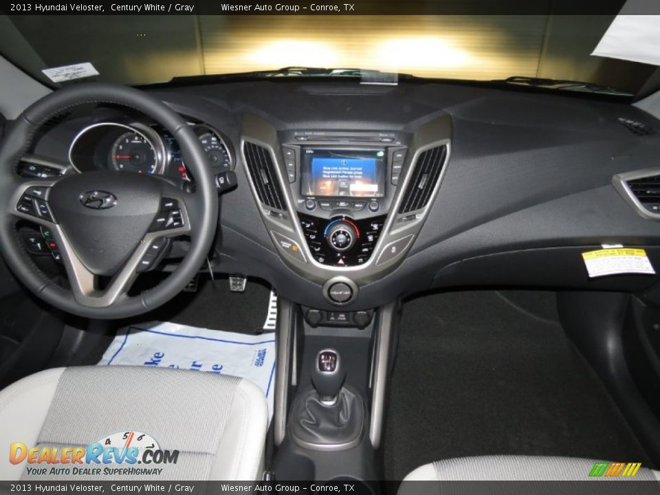 2013 Hyundai Veloster Century White / Gray Photo #3