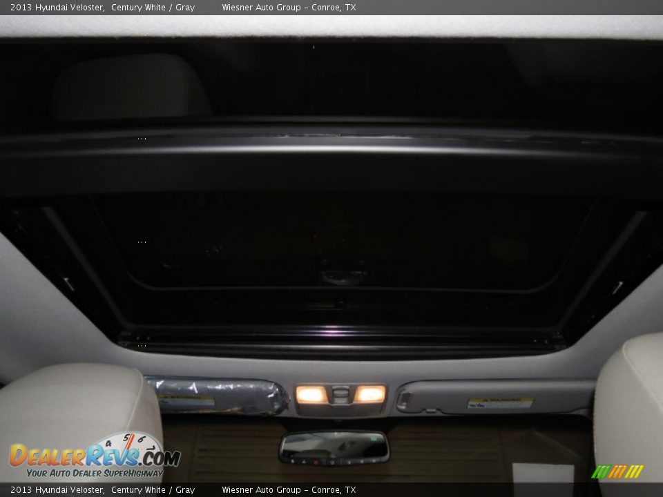 2013 Hyundai Veloster Century White / Gray Photo #5