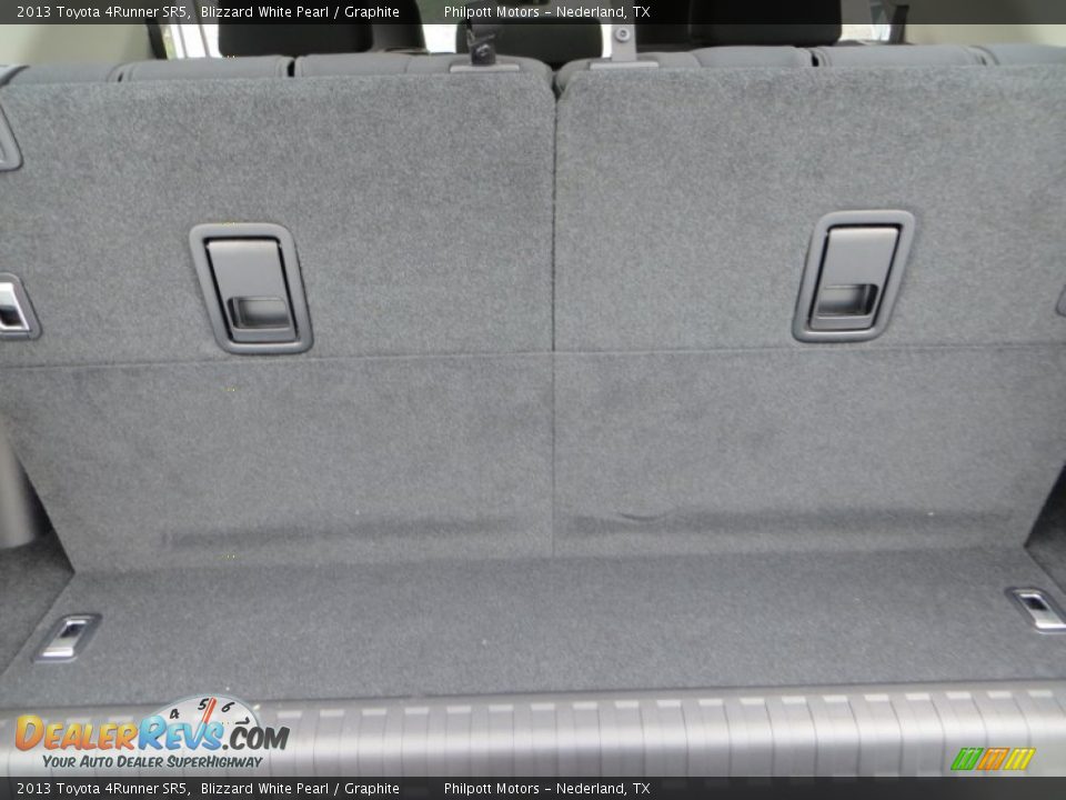 2013 Toyota 4Runner SR5 Blizzard White Pearl / Graphite Photo #17