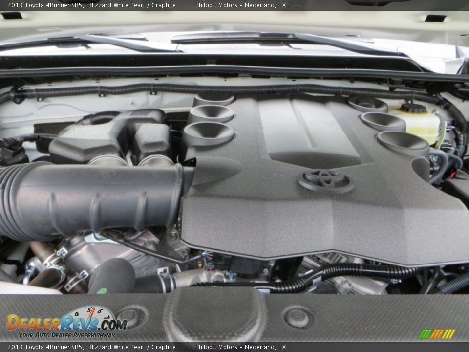 2013 Toyota 4Runner SR5 Blizzard White Pearl / Graphite Photo #18
