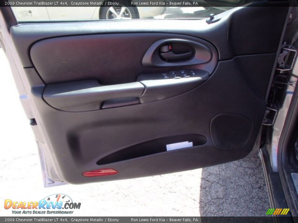 2009 Chevrolet TrailBlazer LT 4x4 Graystone Metallic / Ebony Photo #12