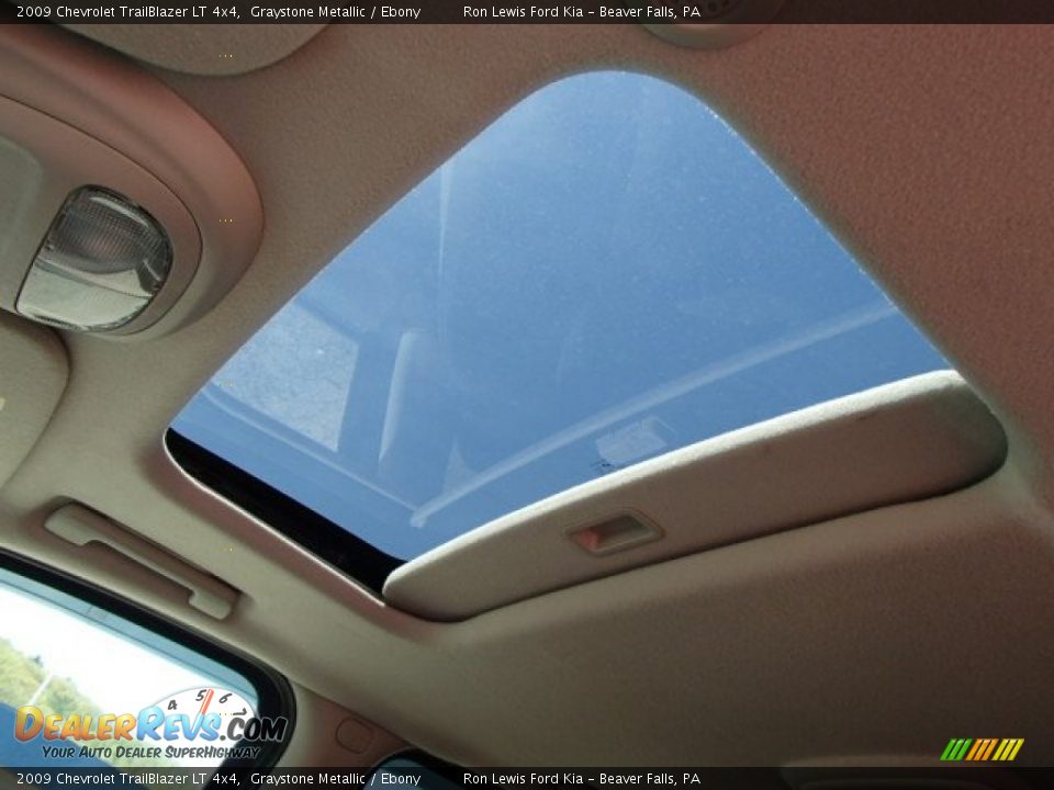2009 Chevrolet TrailBlazer LT 4x4 Graystone Metallic / Ebony Photo #15