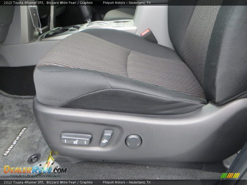 2013 Toyota 4Runner SR5 Blizzard White Pearl / Graphite Photo #25