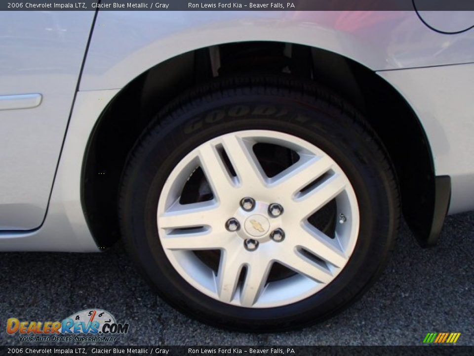 2006 Chevrolet Impala LTZ Glacier Blue Metallic / Gray Photo #9