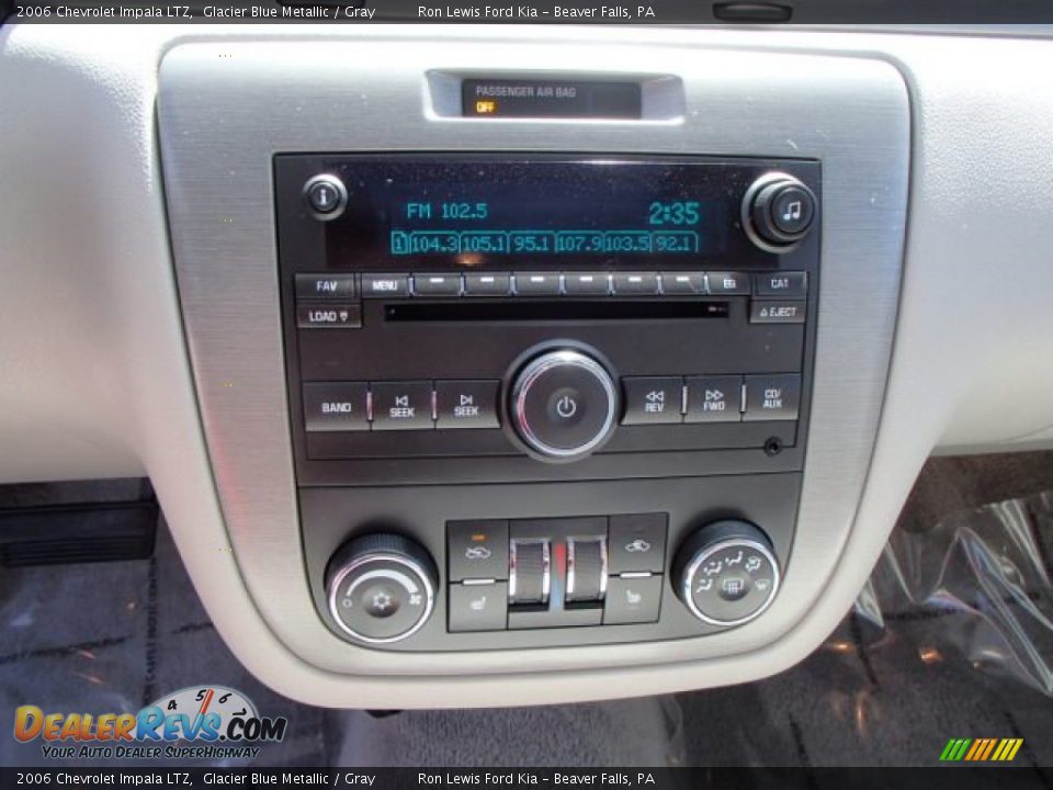 2006 Chevrolet Impala LTZ Glacier Blue Metallic / Gray Photo #17