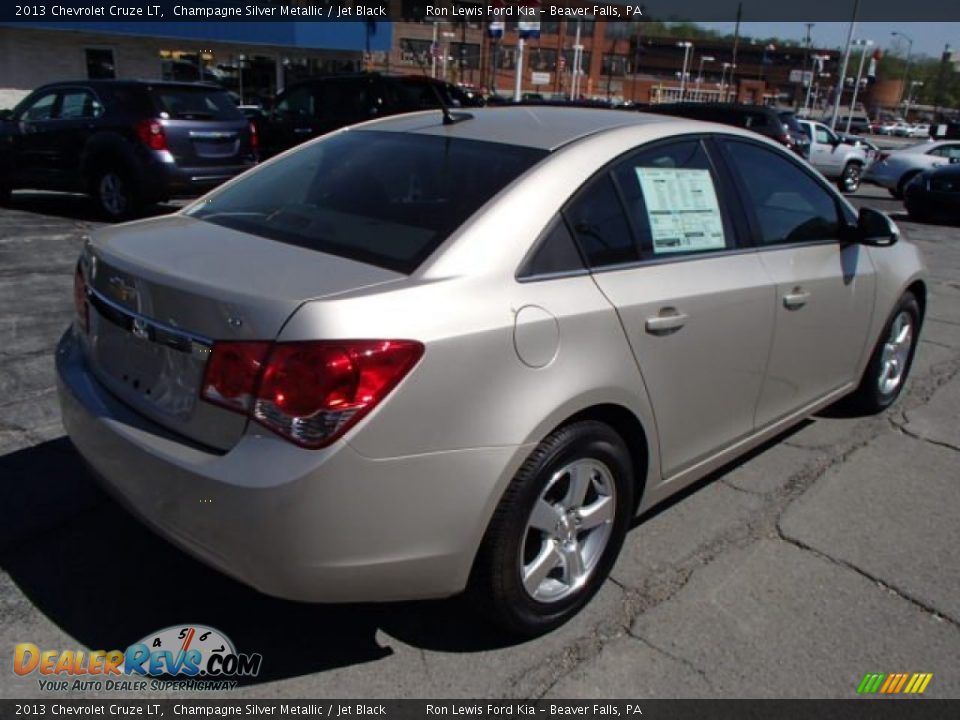 2013 Chevrolet Cruze LT Champagne Silver Metallic / Jet Black Photo #8