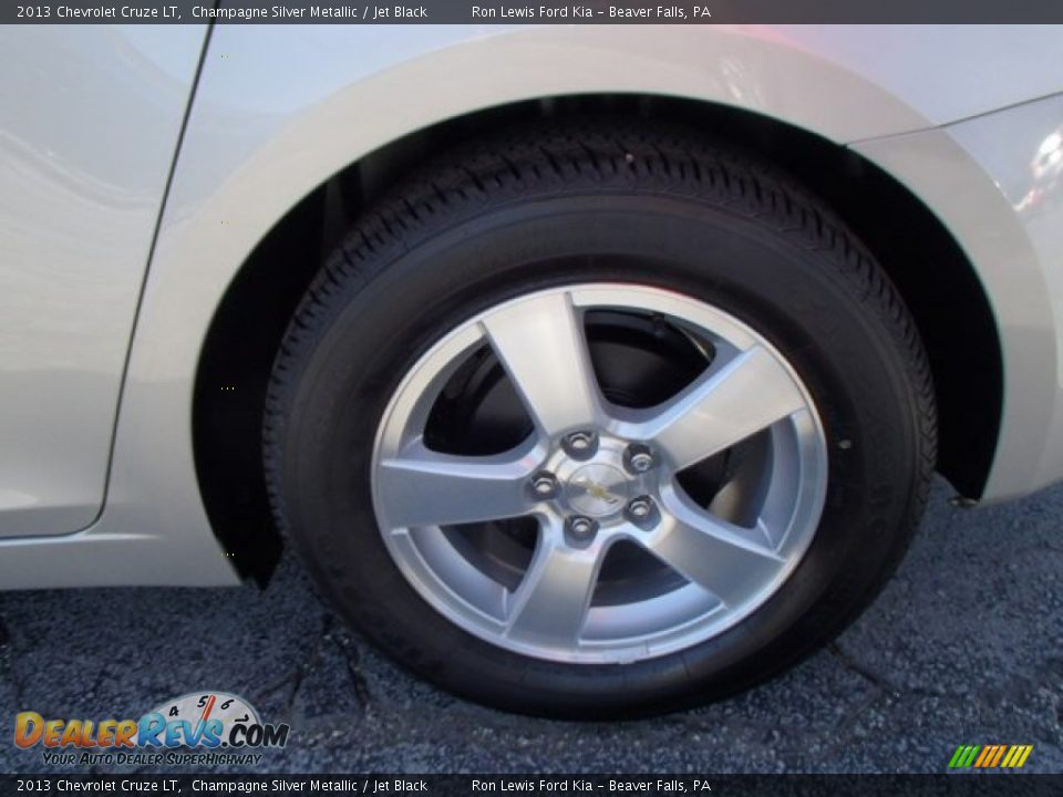2013 Chevrolet Cruze LT Champagne Silver Metallic / Jet Black Photo #9
