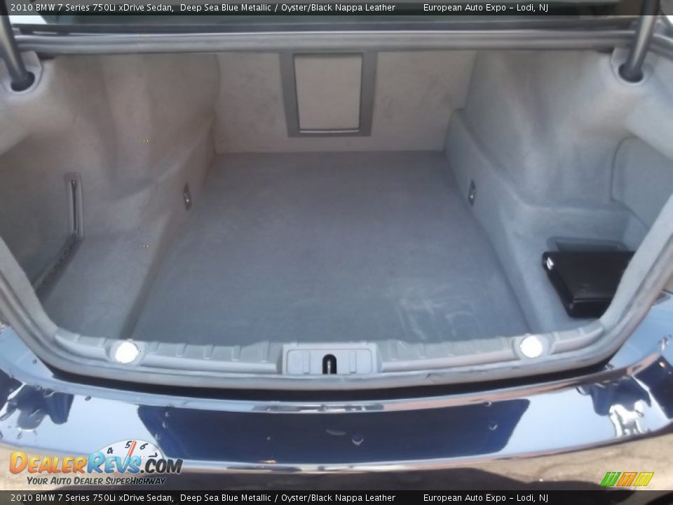 2010 BMW 7 Series 750Li xDrive Sedan Trunk Photo #30