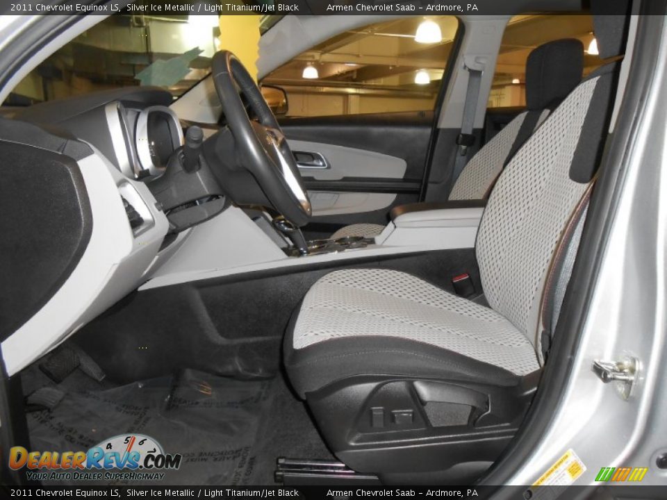 2011 Chevrolet Equinox LS Silver Ice Metallic / Light Titanium/Jet Black Photo #10