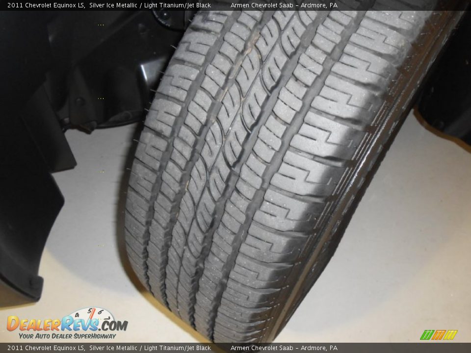 2011 Chevrolet Equinox LS Silver Ice Metallic / Light Titanium/Jet Black Photo #22