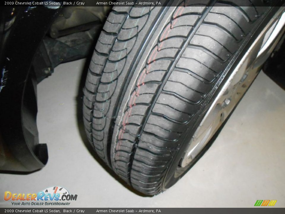 2009 Chevrolet Cobalt LS Sedan Black / Gray Photo #22